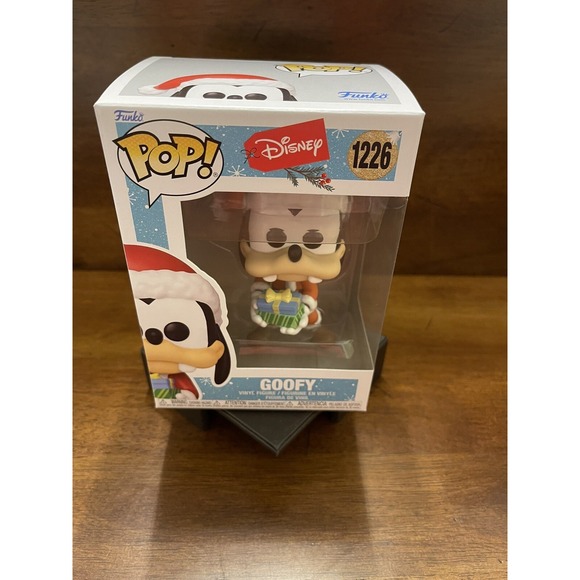 Funko Pop! Disney Holiday - Goofy #1226 - Picture 2 of 7